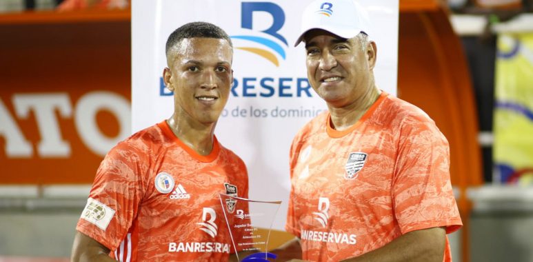 López vuelve a ganar jugador Banreservas